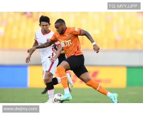 武汉篮球队速度之争引发热议球迷观点各异看法碰撞 武汉篮球队速度之争引发热议球迷观点各异看法碰撞